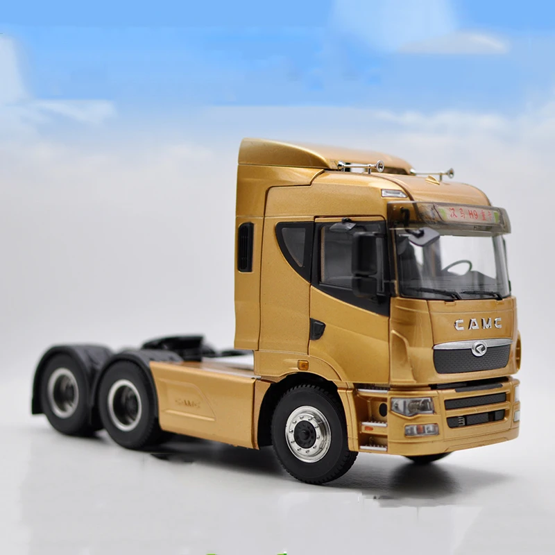 Diecast Heavy Truck Tractor Models 1:28 Alloy Vehicle Model Metal  Adult Collection Show Souvenir Boy Gift Display Ornament Show