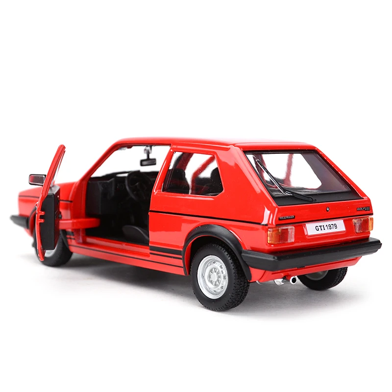 Bburago 1:24 1979 Golf MK1 GTI Hot Hatch Static Die Cast Vehicles Collectible Model Car Toys