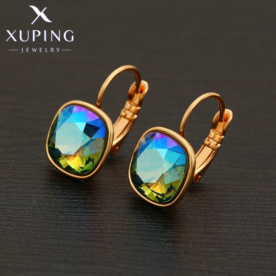 Xuping Jewelry Fashion Hot Selling Small Gold Color Square Crystal Earring for Women Girl Party Gift A00769844