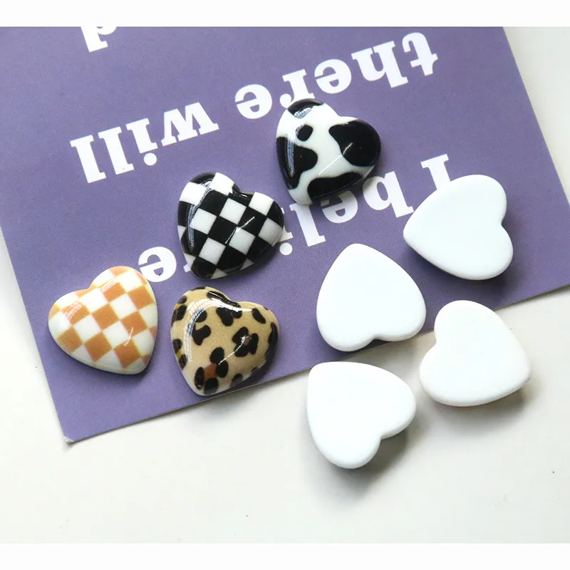 50pcs/lot color Leopard lattice pattern print cartoon hearts shape resin flatback beads diy jewelry garment/hair accessory
