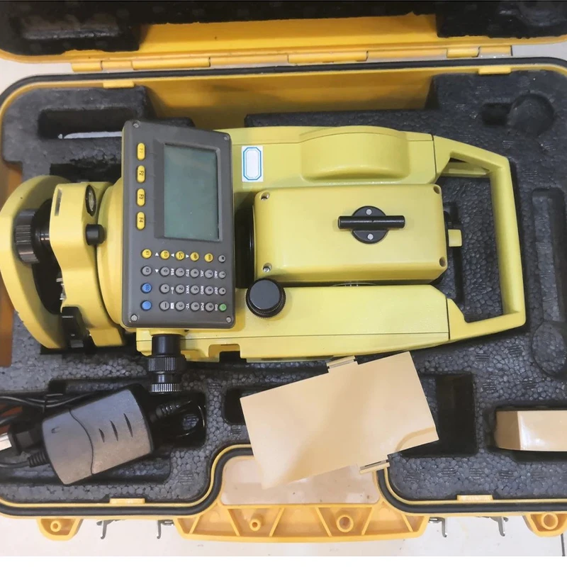 Used Second Hand SOUTH NTS312B TOTAL STATION English system