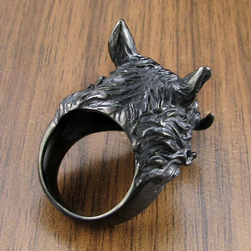 Free Shipping Classic Black Plated Color 316L Stainless Steel Vintage Wild Boar Head Ring Animal Jewelry