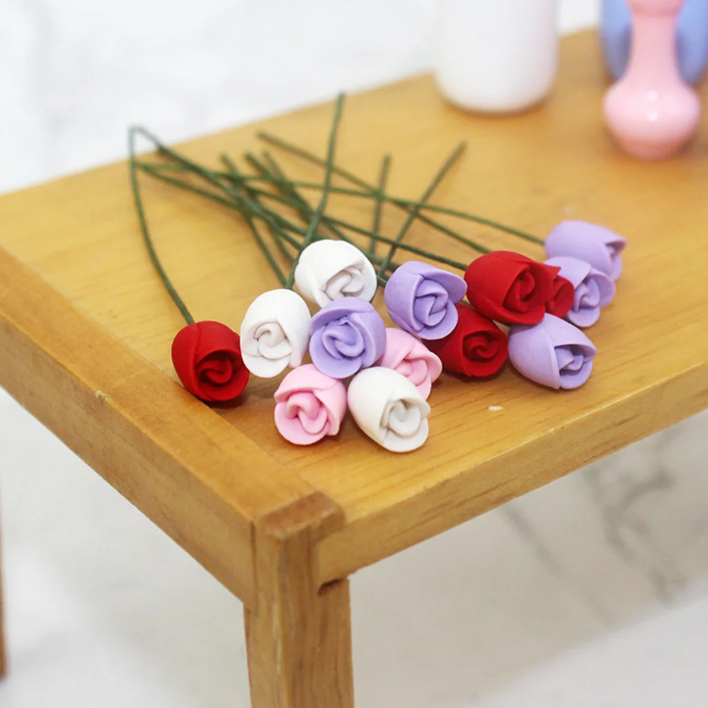 4 pezzi 1/12 accessori per case delle bambole in miniatura Mini argilla tulipano simulazione modello di fiore per la decorazione della casa delle