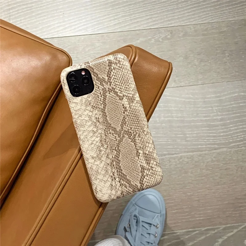 Snake skin hard design case for iphone 14 phone case for iphone 15 Pro Max 13Pro 13 cover python scales matte coque luxury shell