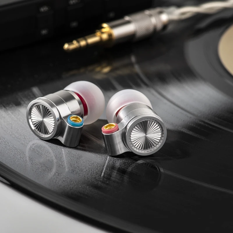 TinHiFi T4 CNT Dynamic In Ear Monitor Earphones Professional HIFI Metal Wired Headsets Mmcx Stereo Headphones Detachable Cable