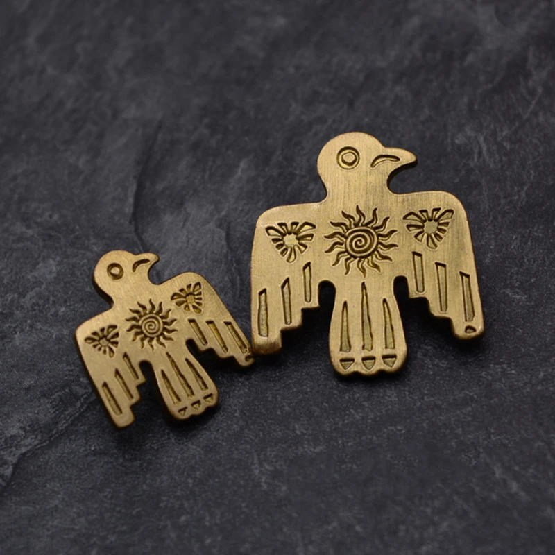 American RR Thunderbird broszka w stylu Vintage Metal mosiądz indyjski styl słońce bóg nas znaczek przypinka dla Denim torba na ubrania akcesoria