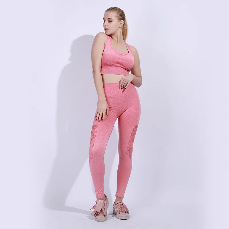Set pakaian olahraga Ombre, tanpa kelim Set 2 potong pakaian Gym pakaian olahraga Bra kebugaran atasan pendek dan kerut pantat legging Yoga Set