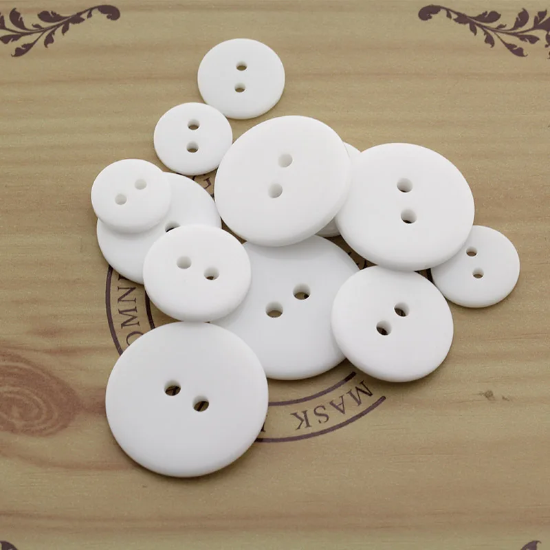 New 20pcs Resin Round 2 Holes Buttons 9 11 13 15 18 20 23 25 Size Sewing clothing Plastic Buttons Used for Crafts Shirt DIY