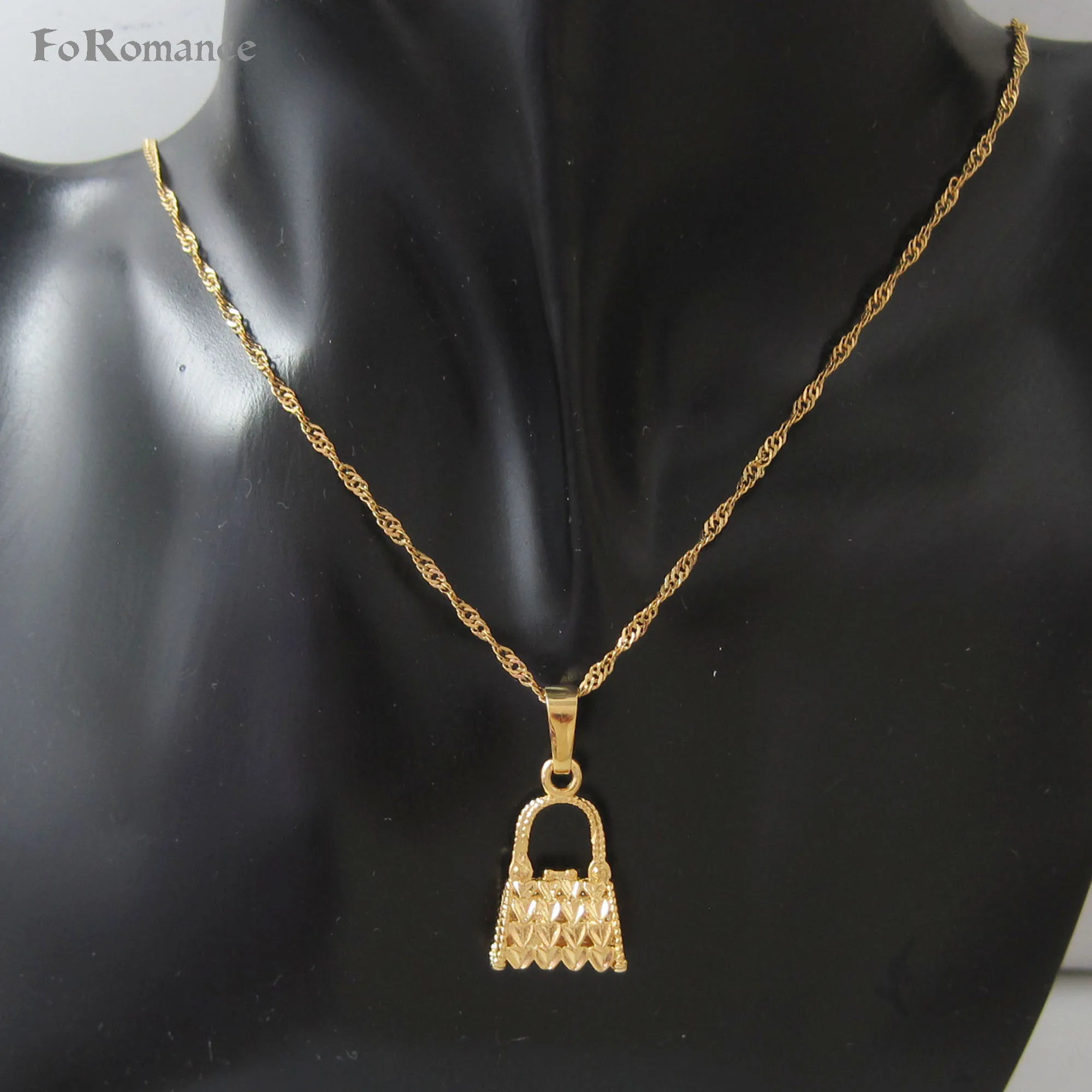 YELLOW GOLD PLATED HANDBAG LOCK SHAPE PENDANT 18