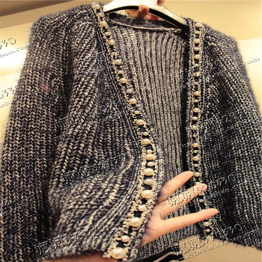 

Heavy Industry pearl Beaded Cardigan women Small Fragrant Mohair Thick Sweater