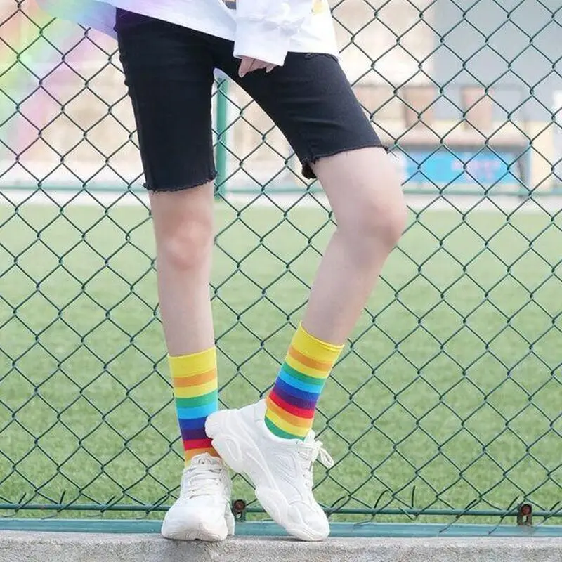 Woman socks Harajuku style fashion street colorful hip hop socks Korean women\'s style candy color skateboard rainbow socks