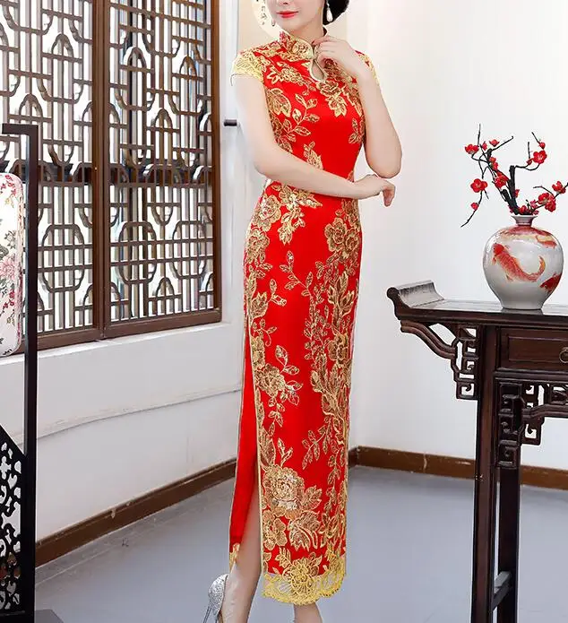 

Traditional Chinese Cheongsam Women Summer Wedding Dress Bridal Golden Embroidery Red Long Chipao