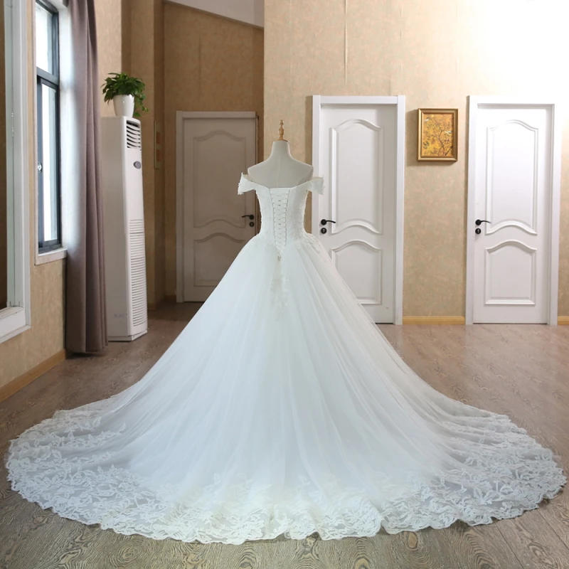 2021 Off Shoulder Ball Gown Bridal Dress mariage Vintage Lace Wedding Dress Princess with Sleeve Customized