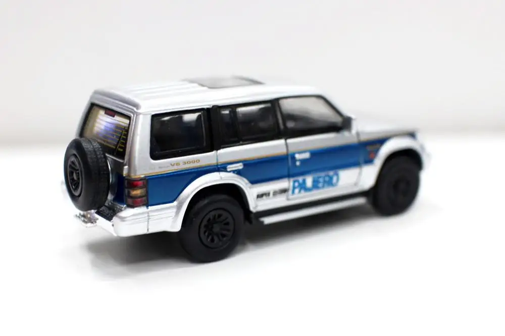 NEW DM 1/64 Miniature Car Pajero Super Exceed Deicast Alloy Car Model By BM Creation Junior Collection