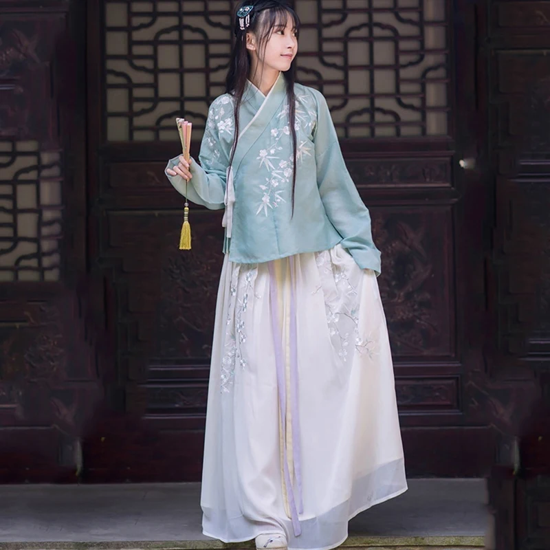 Chinese traditional dress Costume play TV same paragraph stage performance Ming Dynasty Embroidery hanfu Oriental dress DWY3935