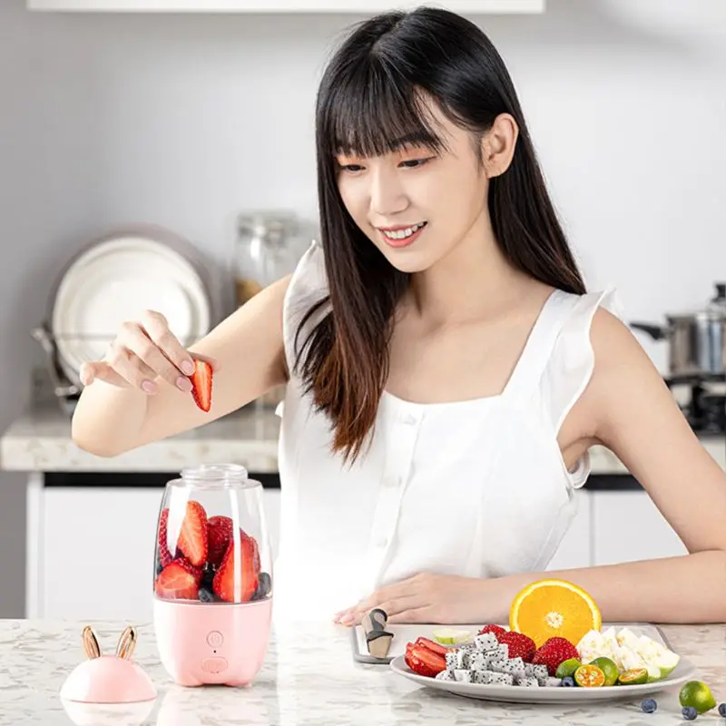 Garrafa extrator de suco 330ml 19qe, mini liquidificador elétrico portátil usb recarregável com copo misturador de frutas formato de coelho