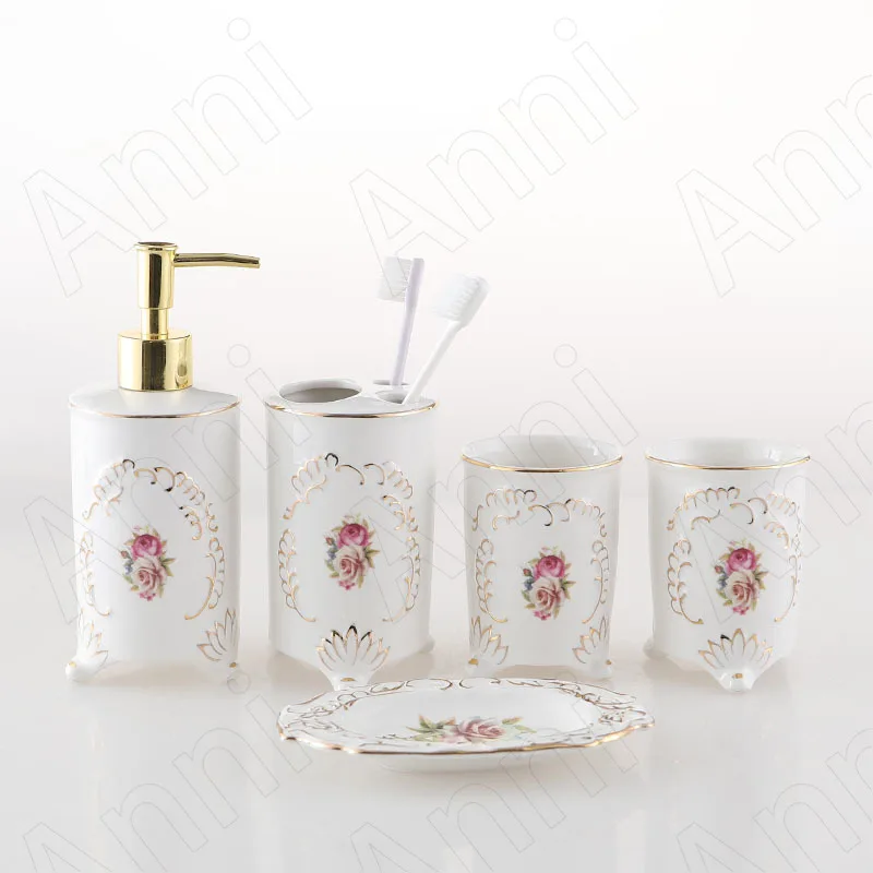 

Creativity Golden Stroke Bathroom Decoration Accessories Ceramic Nordic Modern Rose Relief Toothbrush Holder Home Decoration