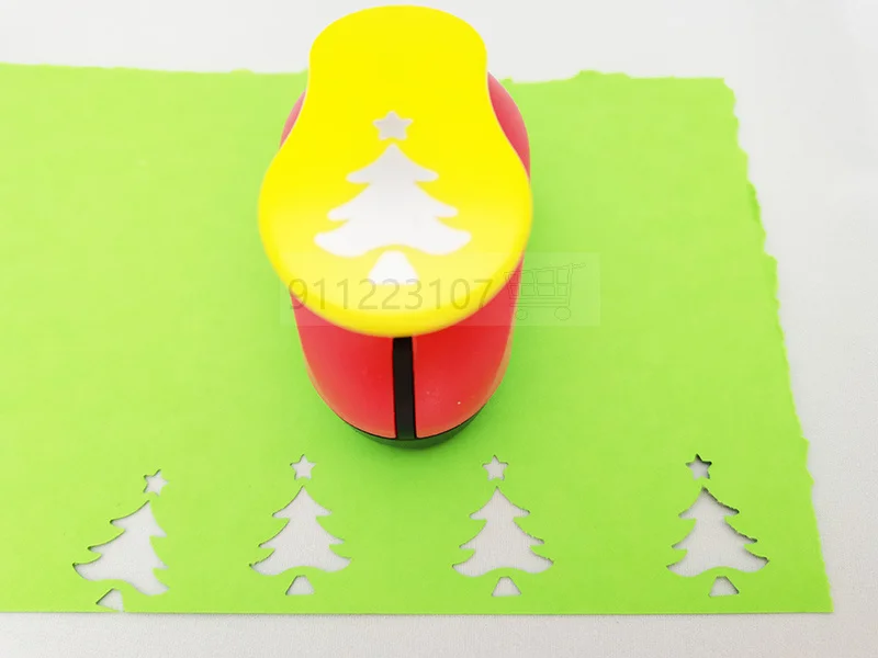 free ship Christmas tree furador 1'' 2.5cm pinaster diy paper cut Eva Foam Maker puncher scrapbook labor saving kid hole punch