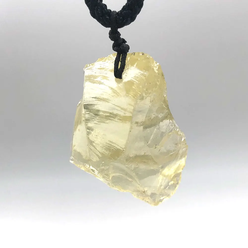 

1pc Random Natural Raw Citrine Rough Stone Necklace Quartz Crystal Mineral Healing Reiki Pendant Gift Gemstone Decor Fashion