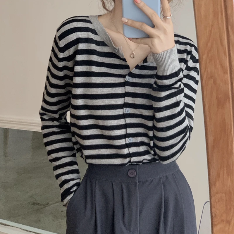 

LMQ NEW 2020 Korean Style Striped T-Shirt Women's Long-Sleeved Pure Cotton Cardigan Bottoming Slim Top Coat