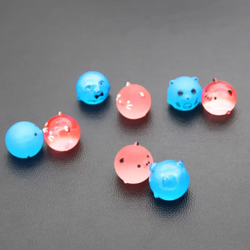 DIY crystal epoxy silicone mold 8 even chicken bear pendant handmade mirror pendant