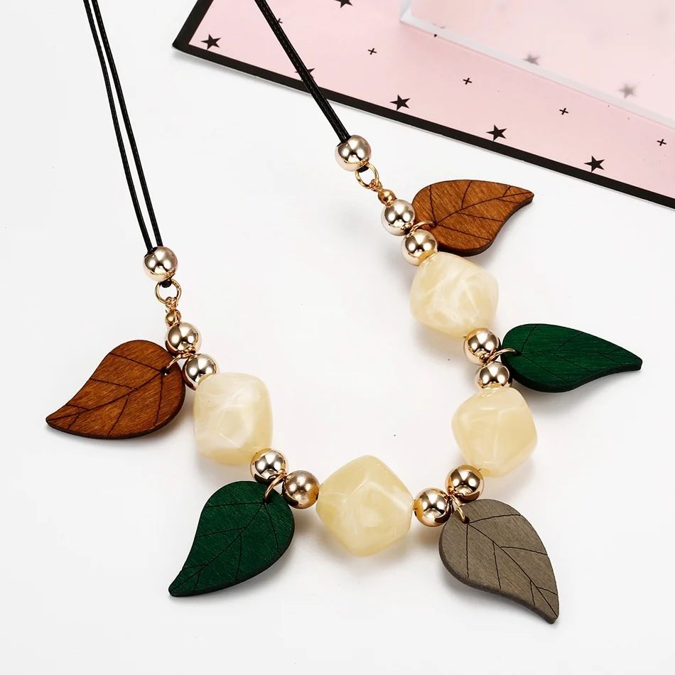 Women\'s Wood Leaf Necklace for Women Geometric Beads Necklaces & Pendants Beaded Statement Necklace New Jewelry for Gifts NR075