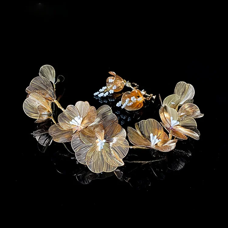 

2021 Bridal Golden Flower Headdress Wedding Dress Accessories Alloy Photo Studio Photo Styling Jewelry Flower Piece Headband