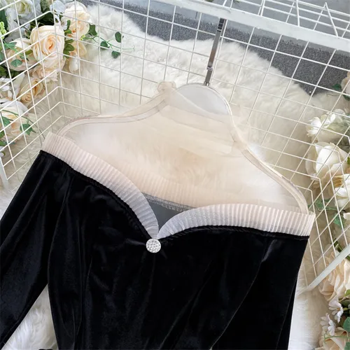 חולצות וחולצות