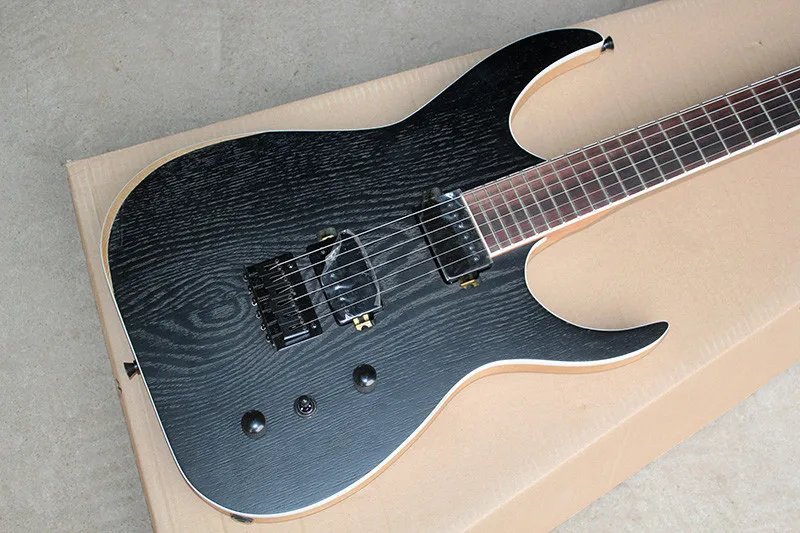 Factory custom Black body Electric Guitar with Black Hardware,Rosewood Fretboard,Maple veneer,Provide customized service