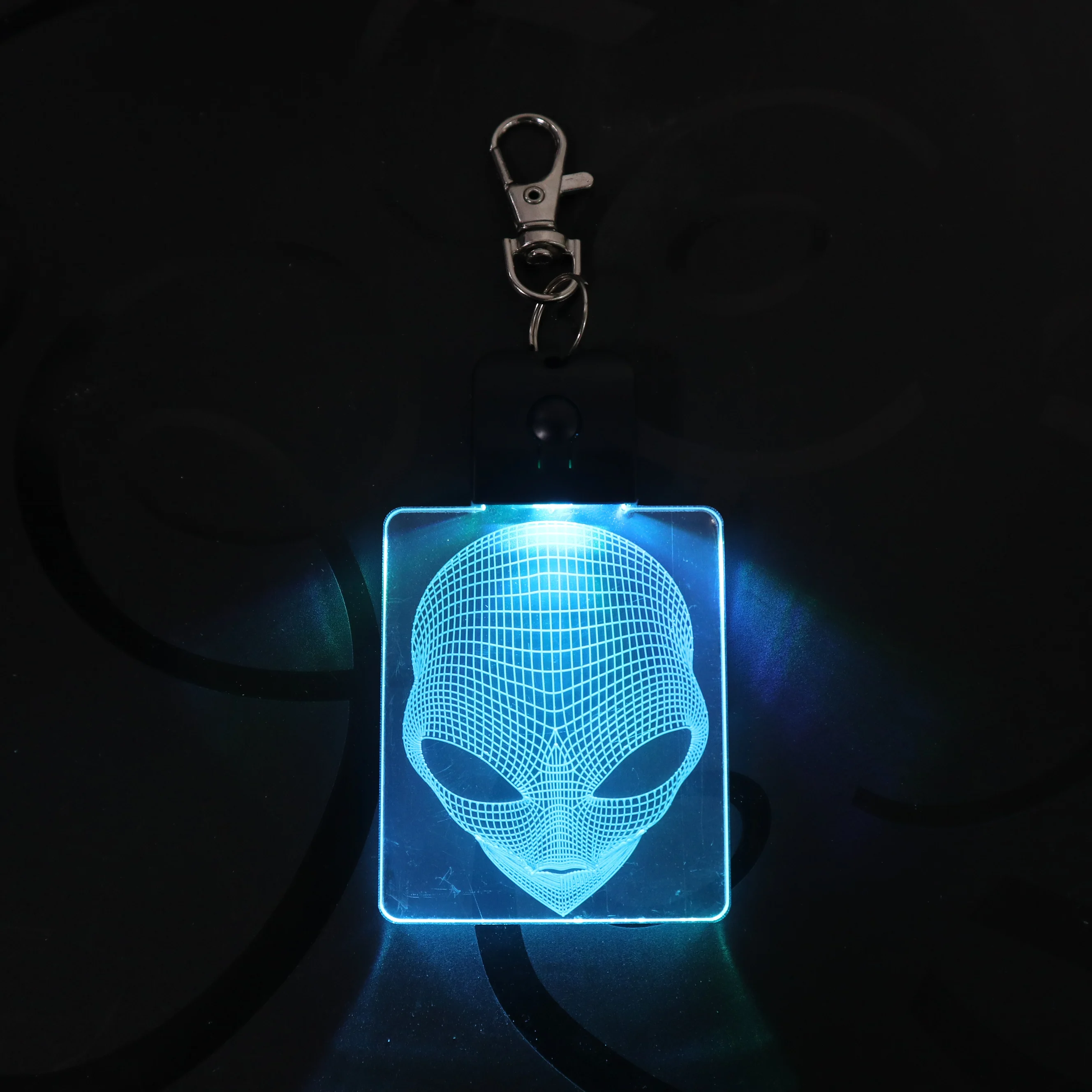 Alien Head Keychain Home Decor 3D LED Arylic Night Light Magical Decor Lamp Lighting Colors Decoration Gift Dropshipping