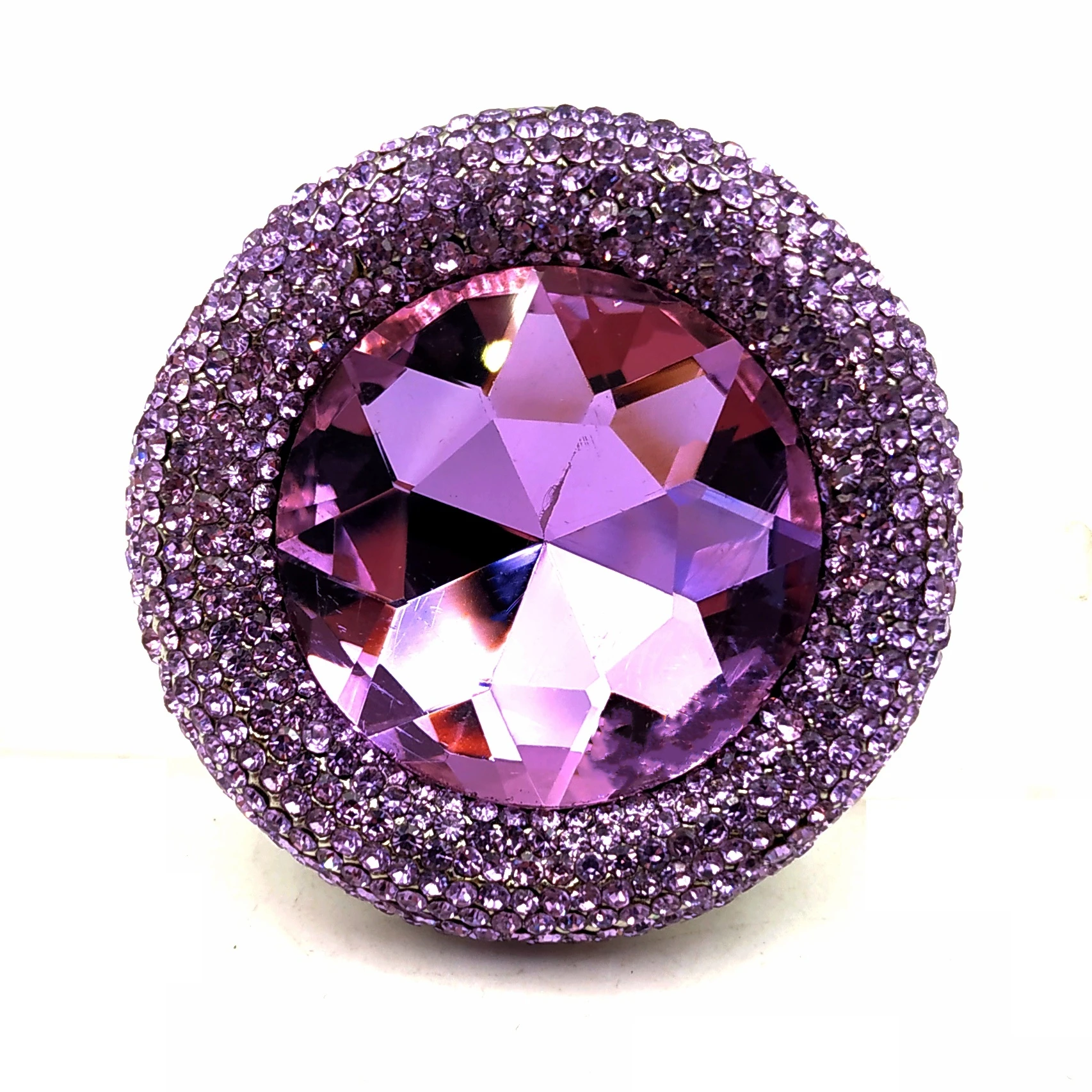 Fantastic Vintage Tinny Crystal Surrounded Large Round Lilac Purple Stone Brooch Lavender Pins for Prom Dressy Ball Gown Jewelry