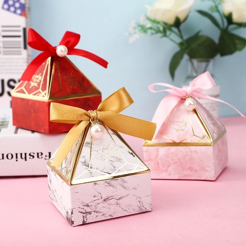 

50pcs Candy Box Cardboard Wedding Card Decoration Paper Bags Gift Favors Box Christmas Packaging Event Christmas Party Supplies