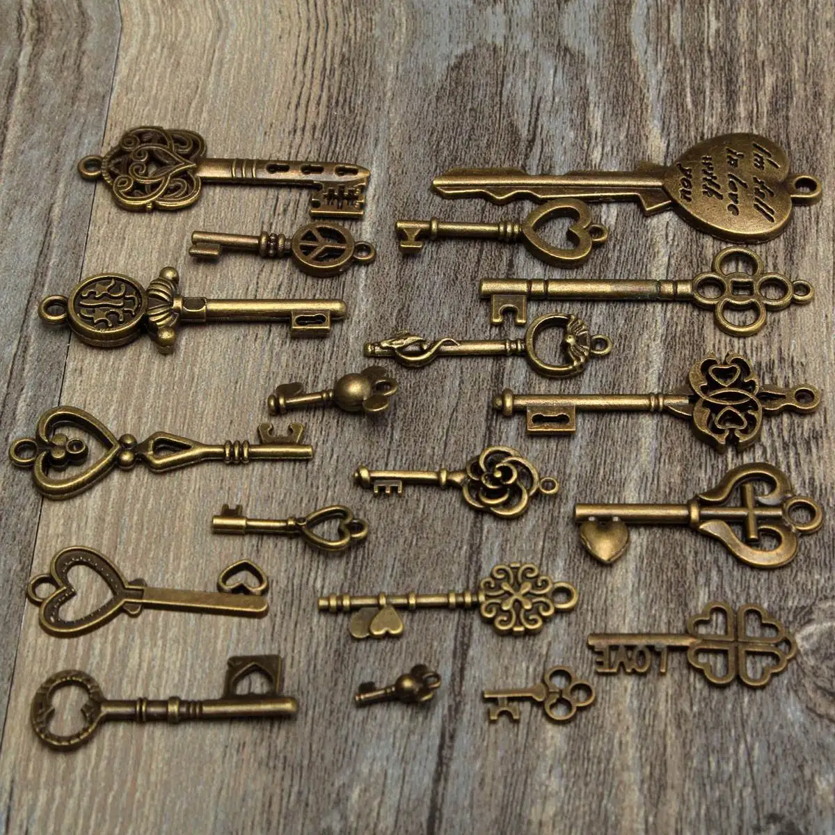 KiWarm Vintage Antique Bronze Skeleton Keys Fancy Heart Bow Pendant Necklace Hanging Decor Old Look DIY Craft Retro Keychains