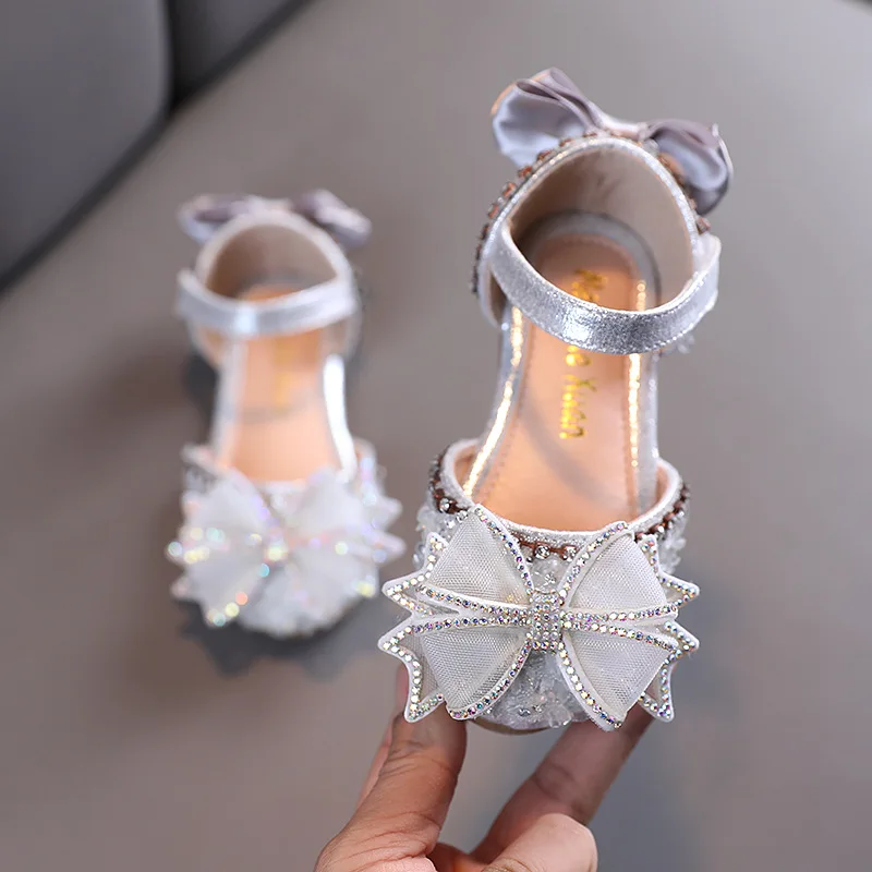 Kids Sandals Rhinestone Bow Girls Princess Shoes Fashion Flats Dance Performance Shoes 2023 Summer New Children Sandals E863