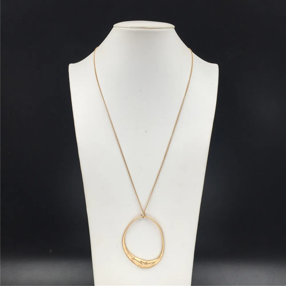 Boho Gold Or Silver Color Hammered Effect Big Irregular Circle Pendant Long Necklace For Women Girl Elegant Casual Sweater Party