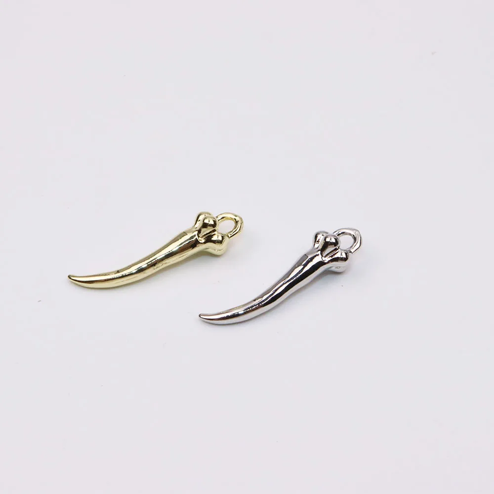 Eruifa 20 قطعة 20 مللي متر شعبية طويلة الفلفل سبائك الزنك مجوهرات Charms بها بنفسك Charms قلادة النساء فتاة قلادة ، القرط سوار 2 ألوان