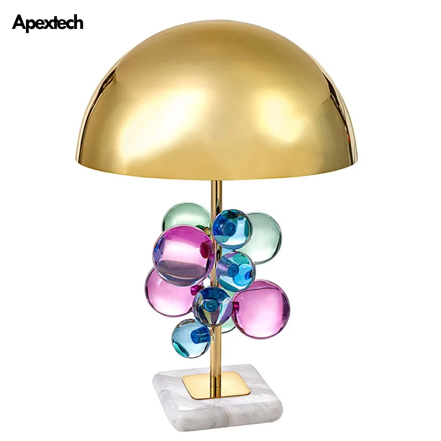 Lampada da scrivania colorata con sfera di cristallo Lampada da tavolo Lampada da comodino Luce notturna Paralume dorato Lampada da tavolo moderna