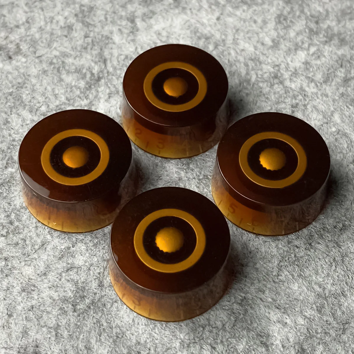 FLEOR 4pcs Amber Knobs LP Guitar Speed Control Knobs Buttons Caps for LP Guitar Parts