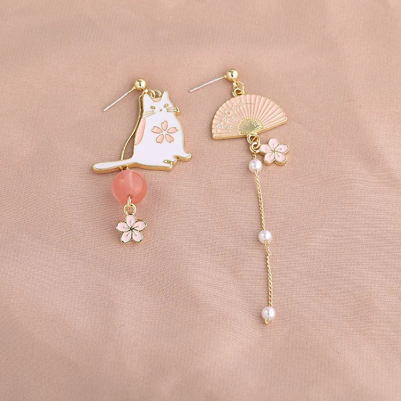 Asymmetrical Imitation Pearls Pink Skura Flower Earrings Fan Funny Cute Cat Clip on Earrings Without No Piercing for Women Girl