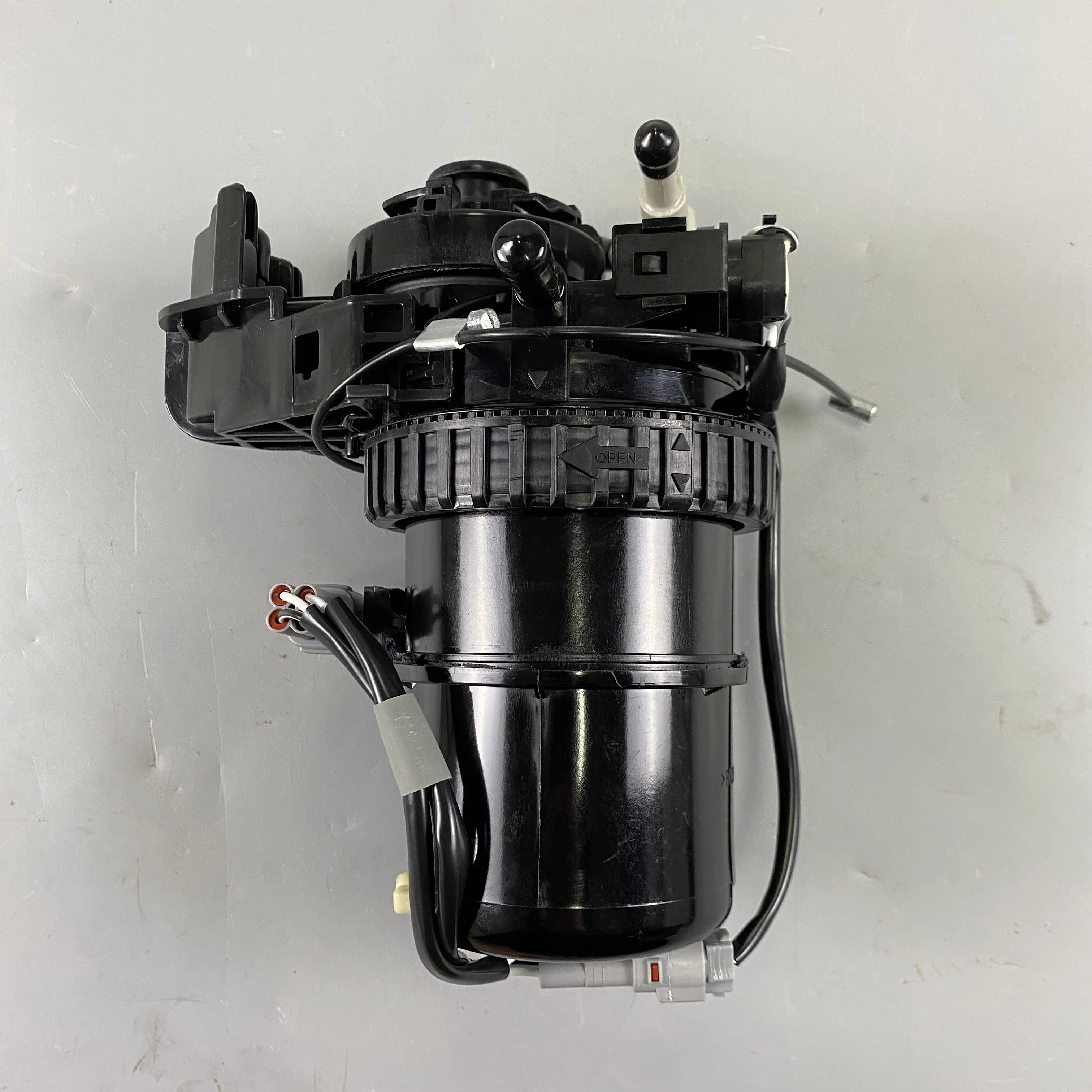 FUEL FILTER ASSY for Toyota HILUX REVO GUN125 1GDFTV 2GDFTV 23300-0L111 23300-0L110