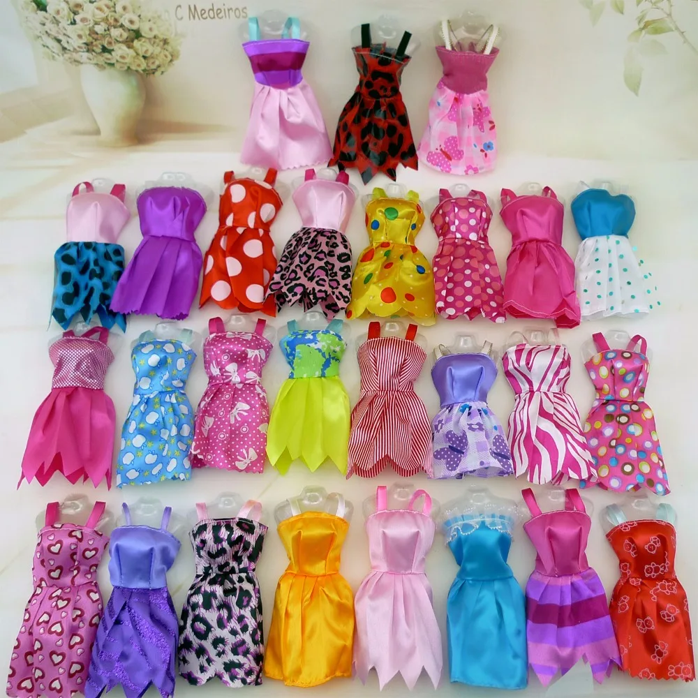 Free shipping Fashion Handmade 10 Items/set = Random 10Pcs/Set Barbies Doll Clothes Accessories