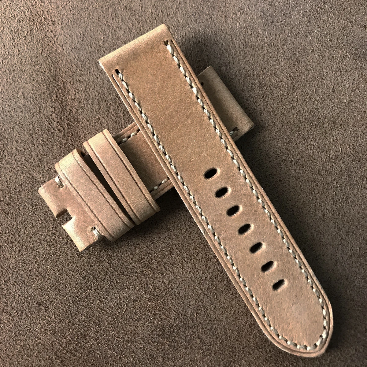 Handmade khaki Leather Watch Band Wrist Strap 26mm Smart Watch Strap Watches Accessories Universal replacement strap