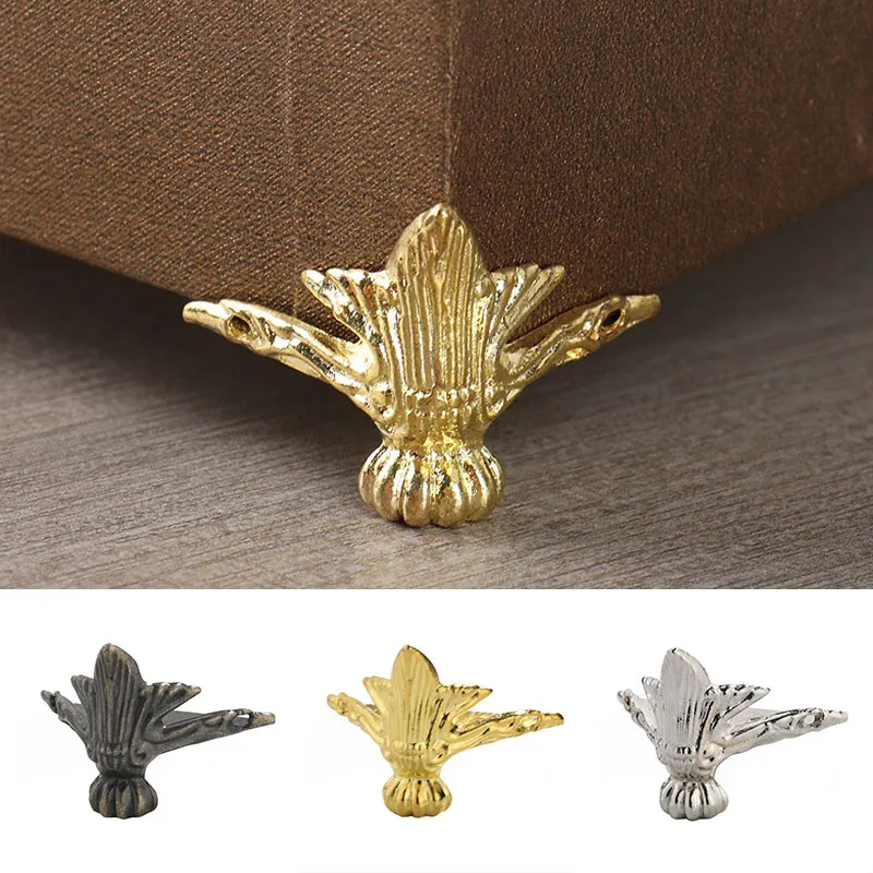 4PCS Antique Wood Box Feet Leg Corner Protector Triangle Rattan Carved Decorative Bracket For Furniture Four-legged Foot Support