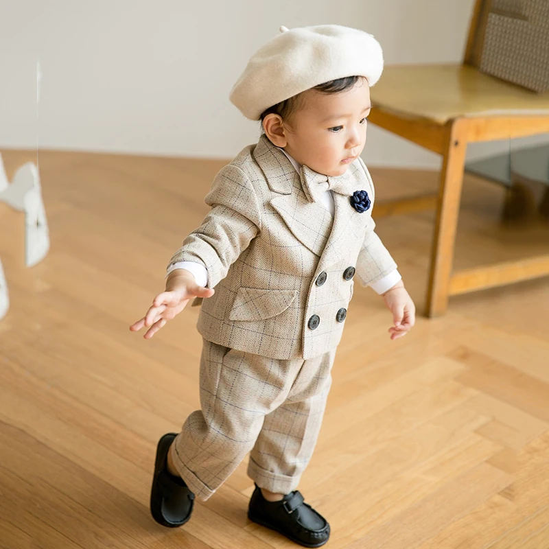 2024 New Arrival Little Boy Tuxedo/Wedding Party baby Boy Suit/Baby Boys Beige 4-piece Suit Set baby boys dress for 1 2 3 4 year