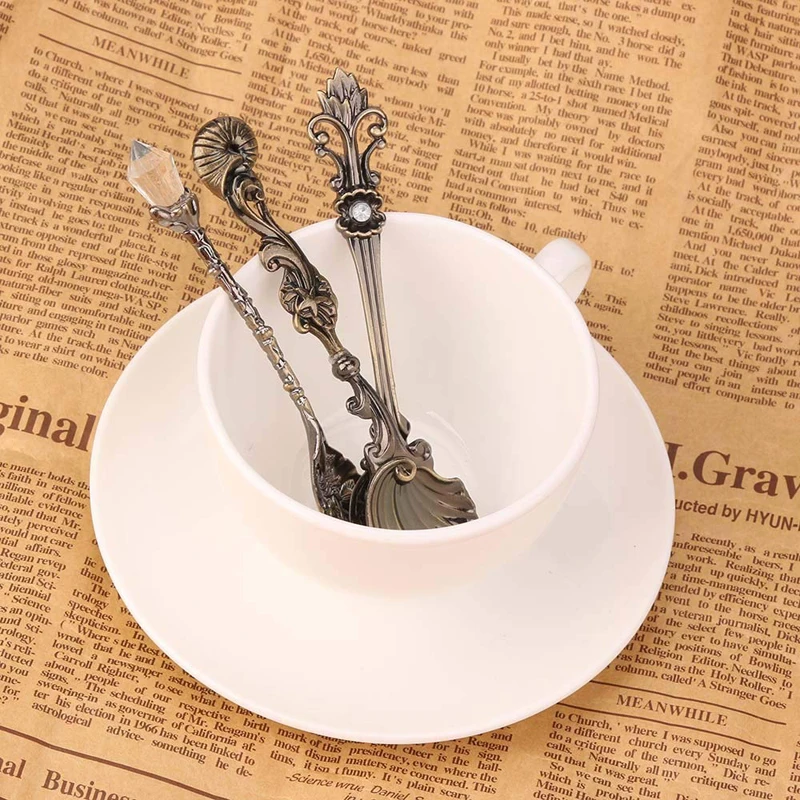 MR 3Pcs/Set Vintage Royal Style Carved Small Coffee Tea Spoon Mini Dessert Spoon Set for Snacks Flatware Ice Cream Tableware