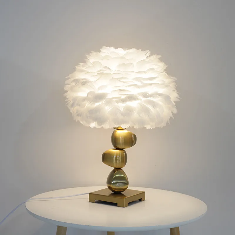 Modern Creative and Elegant Bedroom Nordic Living Room Light Restaurant Bedroom Bedhead Warm White Feather Table Lamps