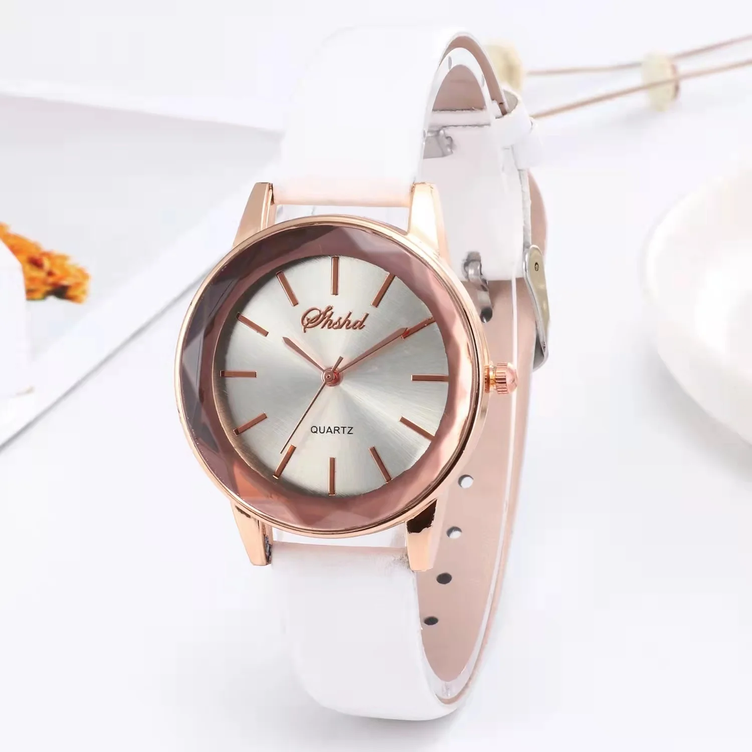 Fashion casual high quality ladies luxury wind belt quartz watch student female simple style decorative clock retro