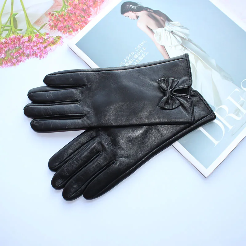 New Fashion Women Genuine Leather Sheepskin Bow Decoration Velvet Lining Keep Warm In Winter Black Gloves