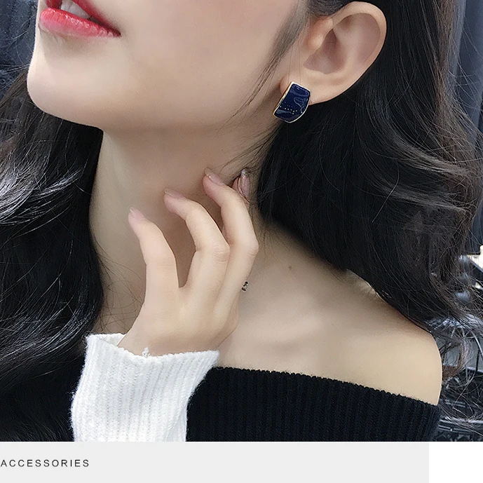 Stylishly Luxurious 6 Color Square Enamel Korean Non Pierced Clip on Earrings for Elegant Women Simple Female Ear Clips Jewelry