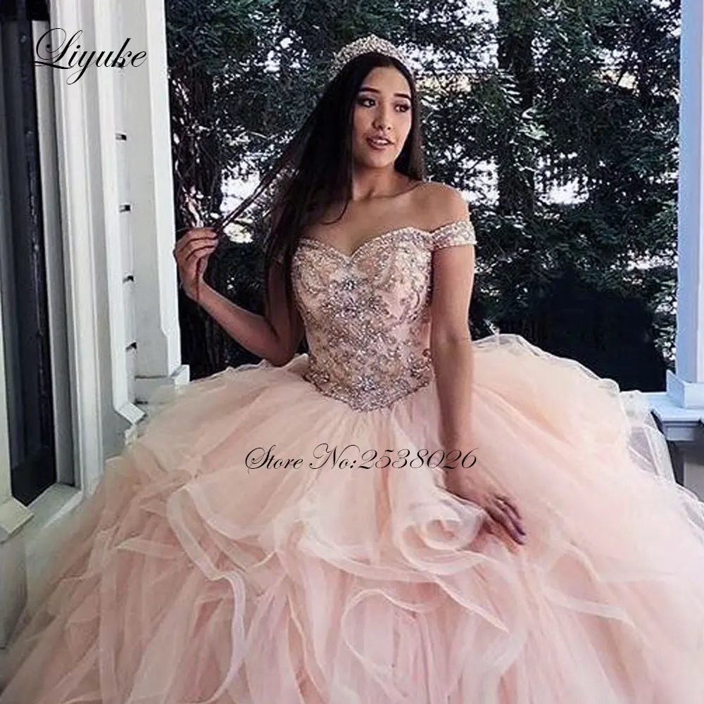 Liyuke ชุดเดรส quinceanera สำหรับมาใหม่ล่าสุดหวานแต่งลูกไม้เปิดไหล่ประดับพลอยเทียม